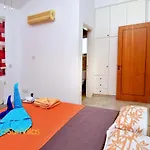 200m To The Coral Bay Strip, Large Pool *