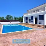 200m To The Coral Bay Strip, Large Pool *