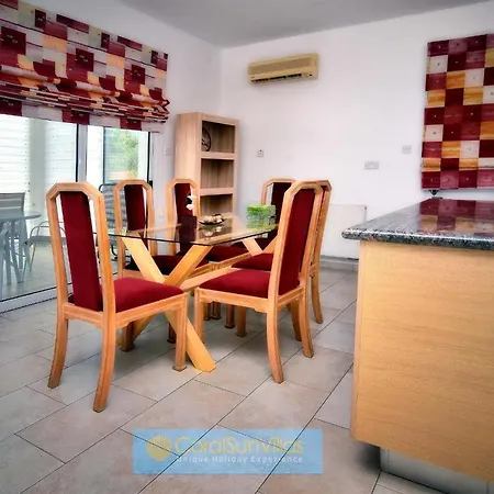 200m To The Coral Bay Strip, Large Pool * Peyia