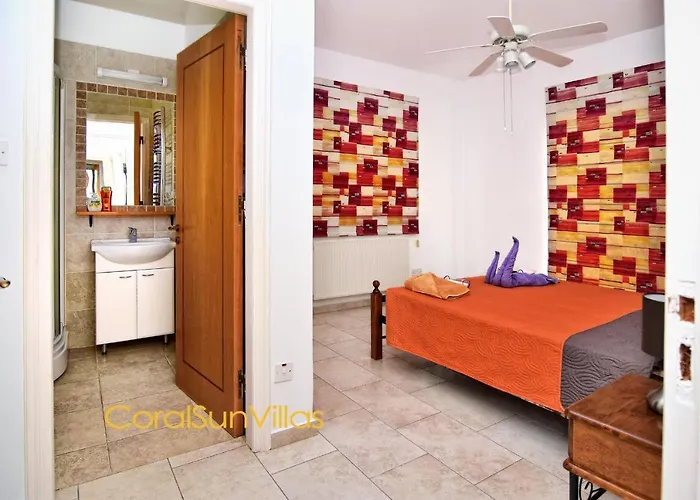 200m To The Coral Bay Strip, Large Pool Βίλα *