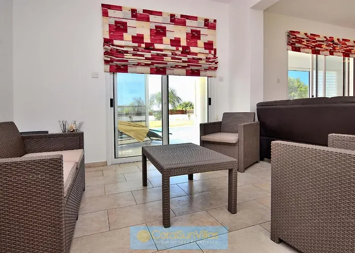 200m To The Coral Bay Strip, Large Pool Βίλα Πέγεια