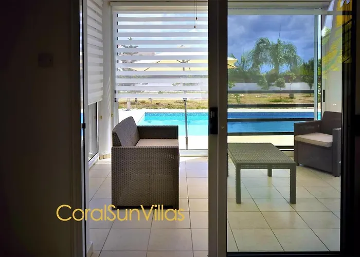 200m To The Coral Bay Strip, Large Pool Βίλα