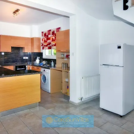 200m To The Coral Bay Strip, Large Pool *