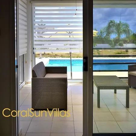 200m To The Coral Bay Strip, Large Pool Βίλα
