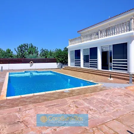 200m To The Coral Bay Strip, Large Pool *