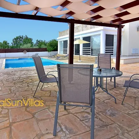 Villa 200m To The Coral Bay Strip, Large Pool