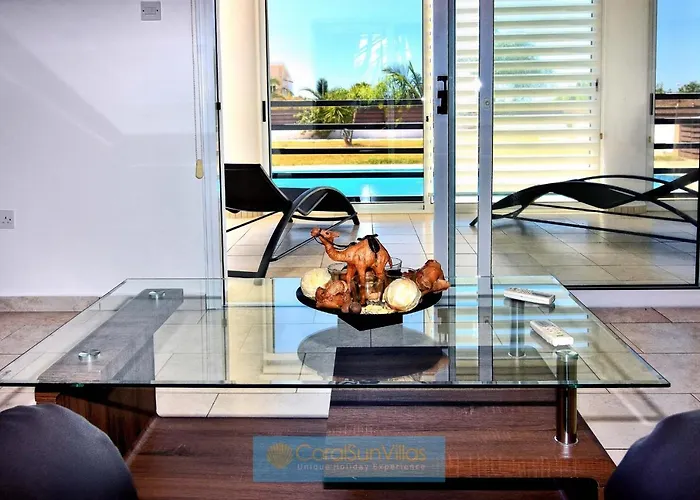 200m To The Coral Bay Strip, Large Pool *