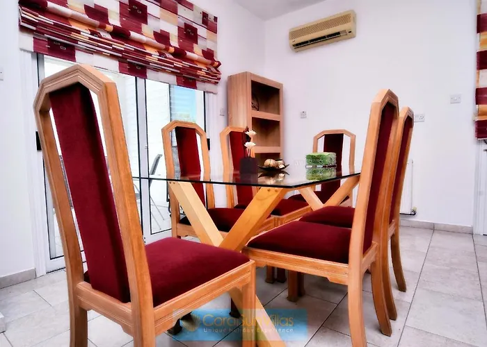 200m To The Coral Bay Strip, Large Pool Vila Pegeia