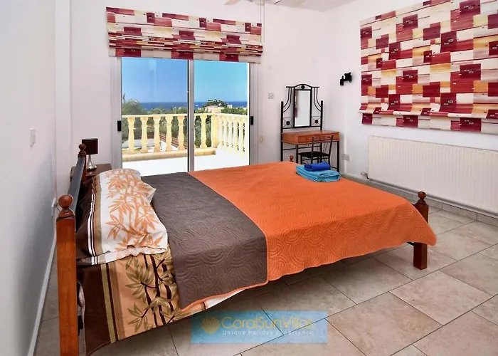 200m To The Coral Bay Strip, Large Pool Vila