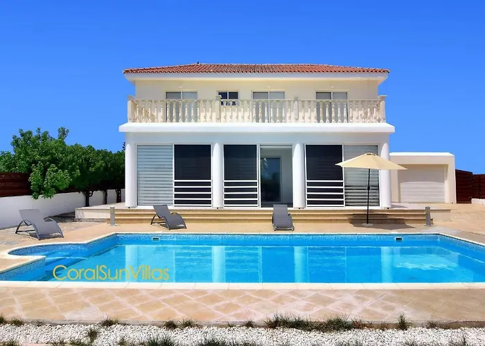 200m To The Coral Bay Strip, Large Pool *